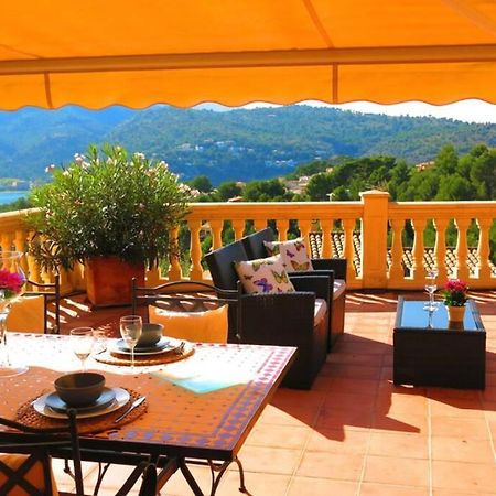 Apartamento En El Puerto De Soller Con Gran Terraza Privada Y Vistas Al Mar. Piscina Comunitaria. Localizado En Un Zona Tranquila Y Muy Soleada. Wifi Gratis Disponible. Parking. Exterior foto
