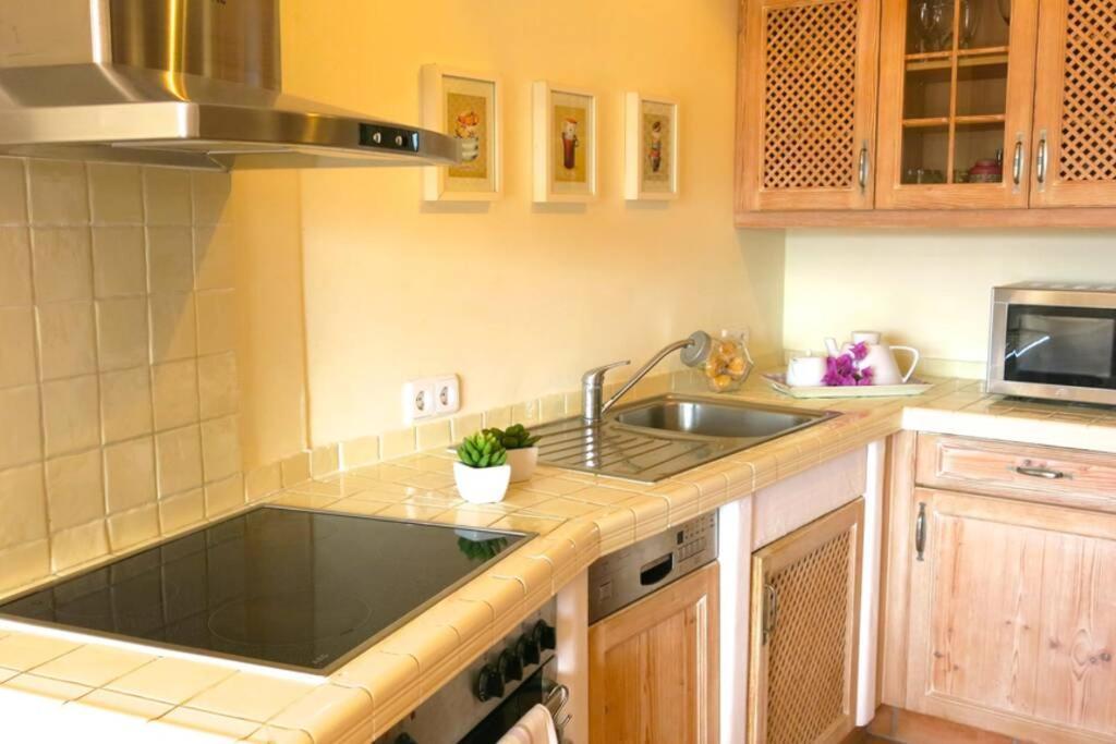 Apartamento En El Puerto De Soller Con Gran Terraza Privada Y Vistas Al Mar. Piscina Comunitaria. Localizado En Un Zona Tranquila Y Muy Soleada. Wifi Gratis Disponible. Parking. Exterior foto